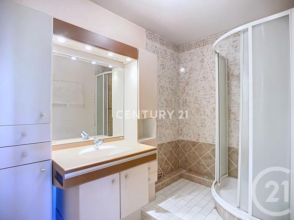 Appartement F3 à vendre  3 pièces - 72 m2 AUBAGNE - 13