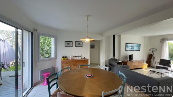 Centre-ville de Saint-Pierre Quiberon - Maison avec 4 chambres, jardin, garage et stationnements - Rare sur le marché !