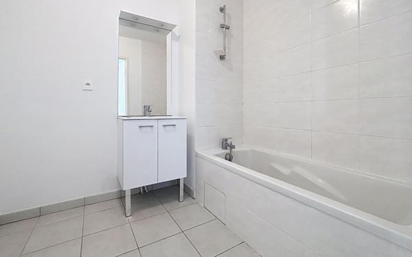 Appartement à vendre    3 pièces • 62,40 m2 Tours