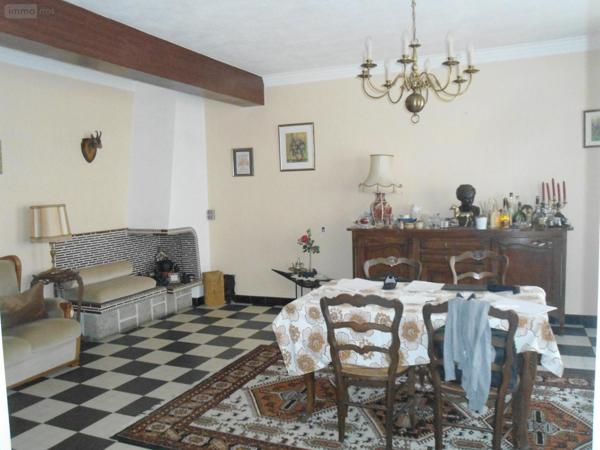 Maison de ville à vendre à Argentat-sur-Dordogne en Corrèze (19400), ref : Argentat