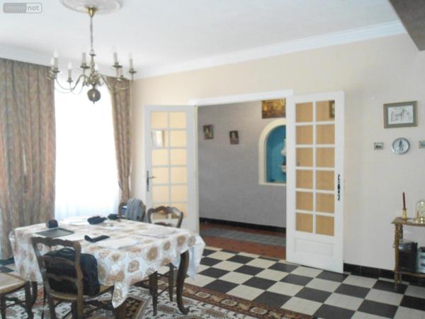 Maison de ville à vendre à Argentat-sur-Dordogne en Corrèze (19400), ref : Argentat