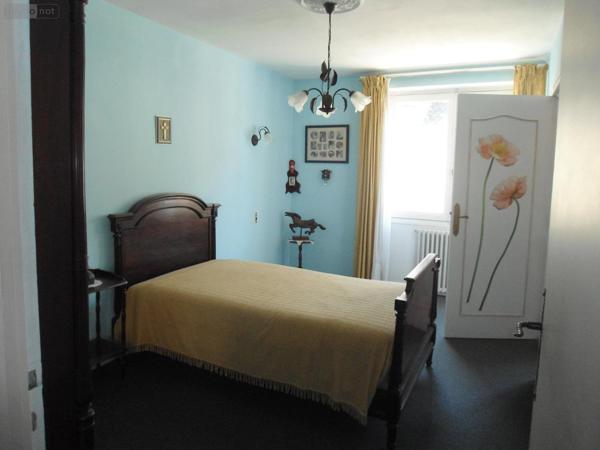 Maison de ville à vendre à Argentat-sur-Dordogne en Corrèze (19400), ref : Argentat