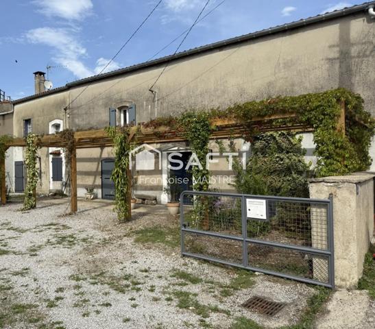 Maison familiale avec 3 chambres et studio indépendant