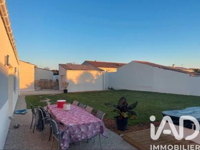 Maison à vendre 6 pièces 135 m² Saint-Agnant