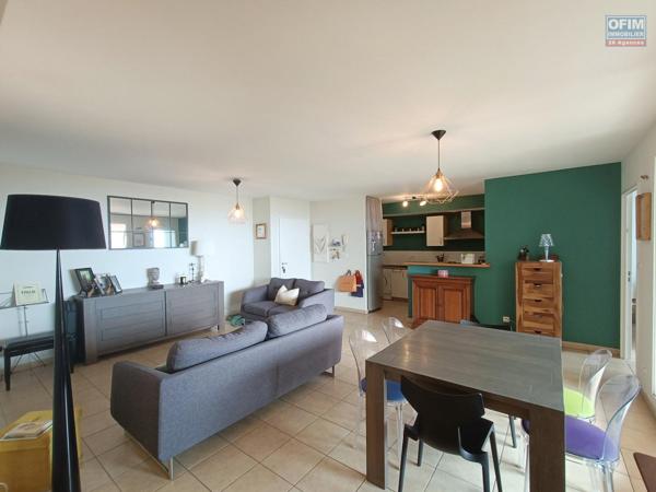 A vendre magnifique appartement T4 avec vue sur mer et 2 parkings au centre ville