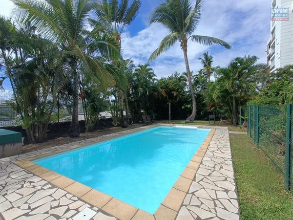 A vendre magnifique appartement T4 avec vue sur mer et 2 parkings au centre ville