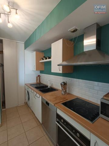 A vendre magnifique appartement T4 avec vue sur mer et 2 parkings au centre ville