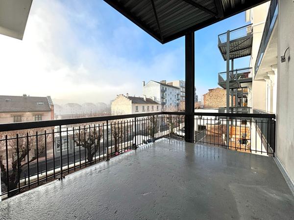 À VENDRE - Appartement T2 avec grande terrasse dans résidence de standing