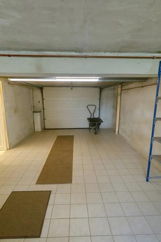 LUCON (85400) QUARTIER SUPER U ADORABLE MAISON SEMI PLAIN PIED 4 CHAMBRES AVEC PISCINE SUR 800 M² CLOS