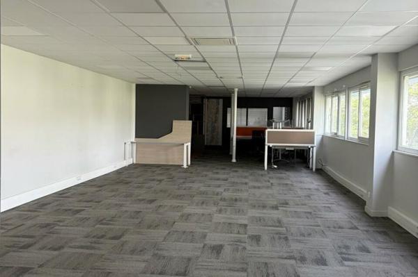 Location - BUREAUX 91 m 2