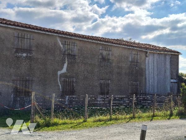 Garage alimenté en électricité