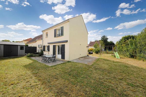 MAISON INDIVIDUELLE SANS VIS-A-VIS à Lieusaint !!