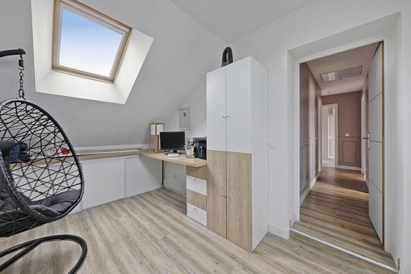 MAISON INDIVIDUELLE SANS VIS-A-VIS à Lieusaint !!