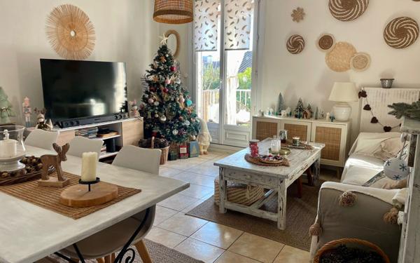 Maison à vendre    5 pièces • 87,91 m2 Saint-Paul-Trois-Châteaux