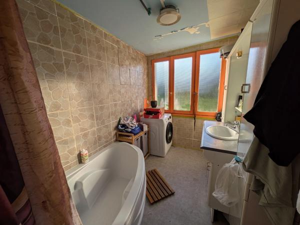 SAINT CARADEC TREGOMEL GRANDE MAISON DE 5 PIECES DE 130M² ENVIRON PARCELLE DE 1316m²