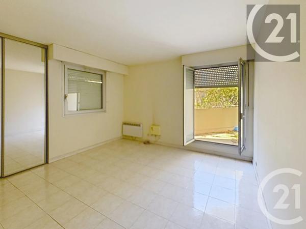 Appartement F4 à vendre  4 pièces - 75,70 m 2   CANNES  - 06