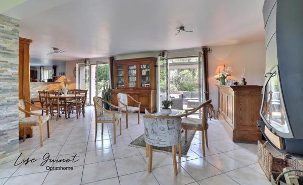 MAISON FAMILIALE 5 CHAMBRES MAULE BAS