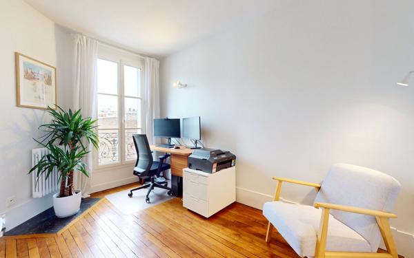 Appartement à vendre    3 pièces • 59 m2 Paris 14