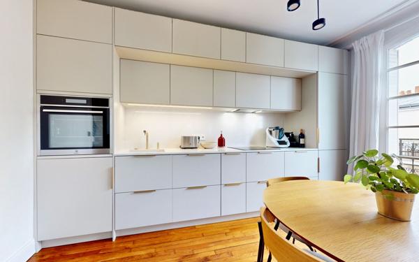 Appartement à vendre    3 pièces • 59 m2 Paris 14