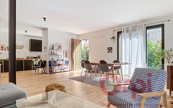 Maison à vendre    7 pièces • 211 m2 Issy-les-Moulineaux