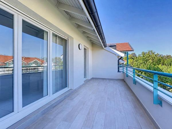 T4 au dernier étage avec terrasse