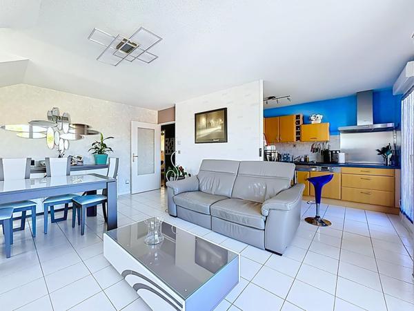 T4 au dernier étage avec terrasse