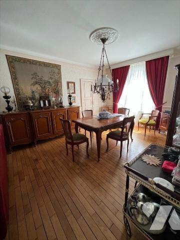 Immeuble à usage commerciale et d'habitation