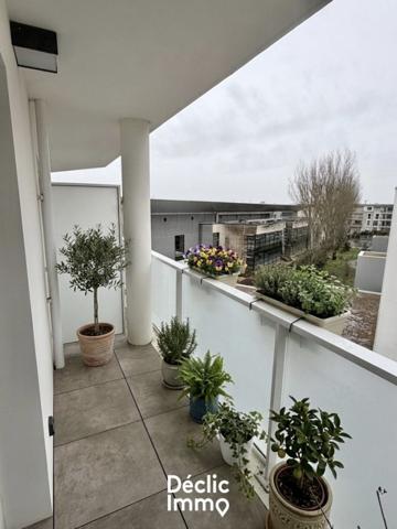 Vente appartement en résidence La rochelle, 50m² 2 pièces 256 800€ avec balcon
