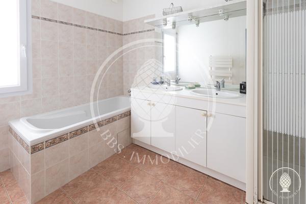 Maison à vendre à La Rochelle - Référence NB507 , La rochelle