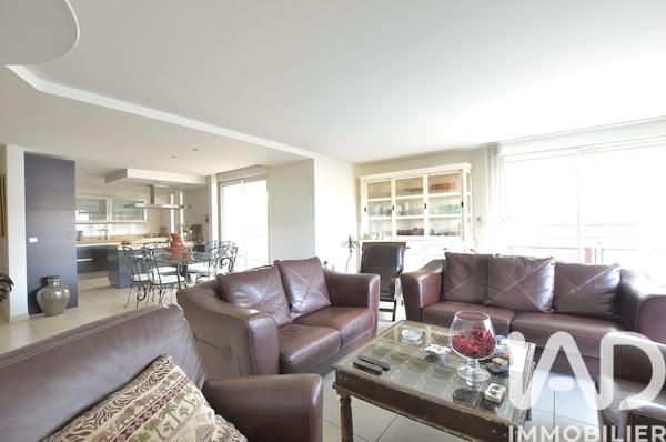 Appartement à vendre 5 pièces 152 m² Nîmes-Saint-Césaire