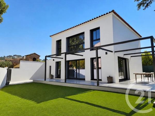 Maison à vendre  4 pièces - 145 m 2   PIERREFEU DU VAR  - 83