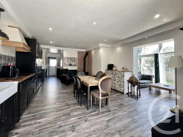Maison à vendre  4 pièces - 145 m 2   PIERREFEU DU VAR  - 83
