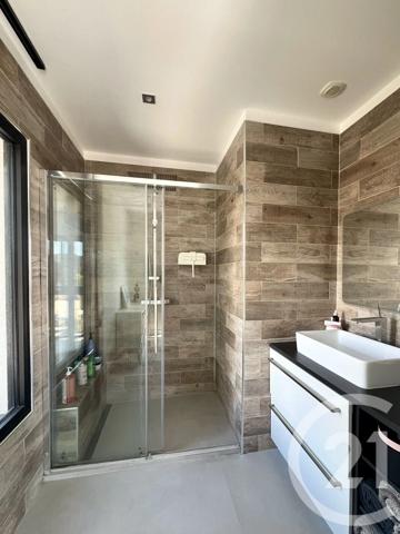 Maison à vendre  4 pièces - 145 m 2   PIERREFEU DU VAR  - 83