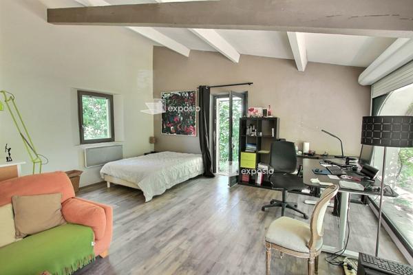 Propriété 8 pièces à 8mn du centre ville d'Aix
