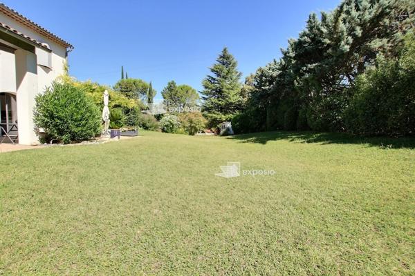 Propriété 8 pièces à 8mn du centre ville d'Aix