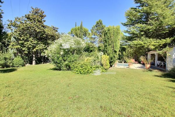Propriété 8 pièces à 8mn du centre ville d'Aix