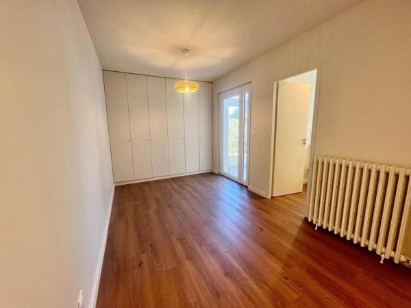 Carcans - Maison de ville avec grand terrain arboré proche des commodités et des plages