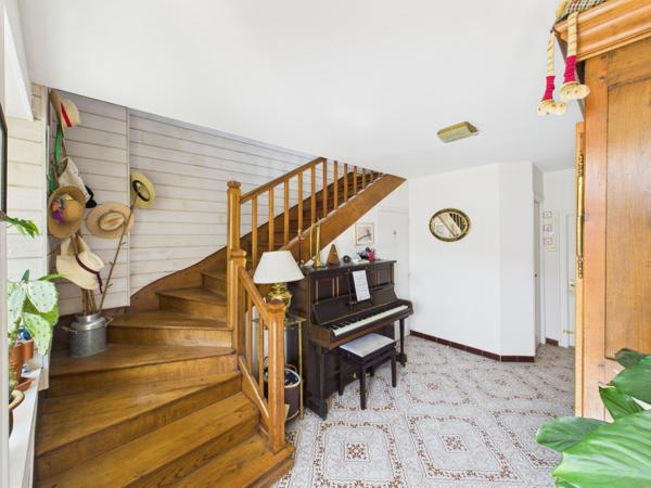 Ancienne laiterie du XVIII? siècle au cœur de Beaujeu