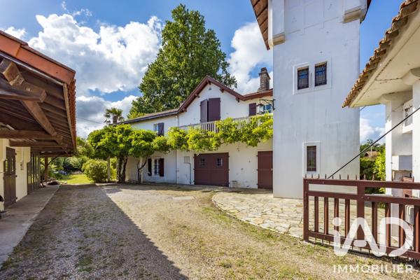 Maison à vendre 13 pièces 378 m² Arcangues