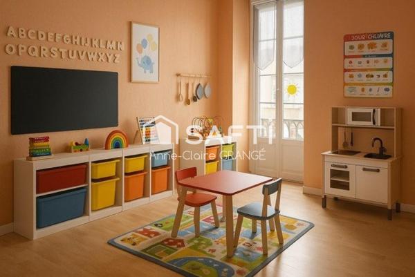 Une maison aux volumes généreux et au potentiel rare, idéale pour allier vie de famille et projets sur mesure.