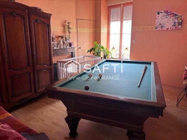 Une maison aux volumes généreux et au potentiel rare, idéale pour allier vie de famille et projets sur mesure.