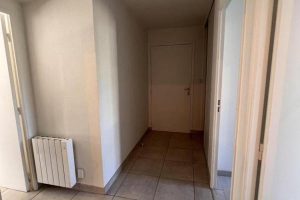Location - Appartement 3 pièces 62 m 2 PLESCOP (56890)