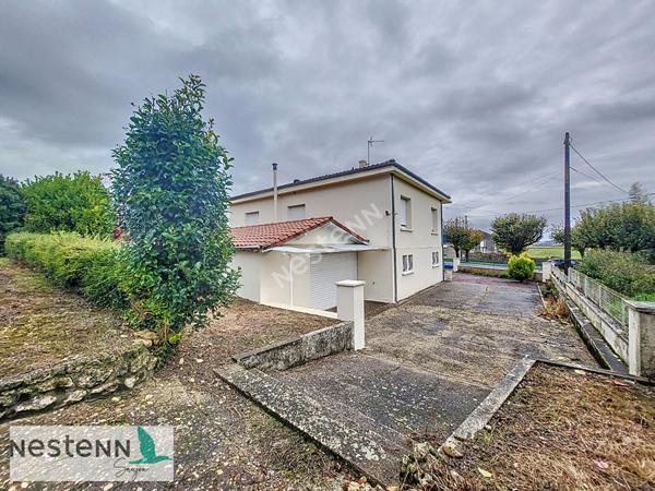 A Saint Fort Sur Gironde,maison à vendre avec 1 étage, 4 chambres, 2 garages, terrain env 1200 m²