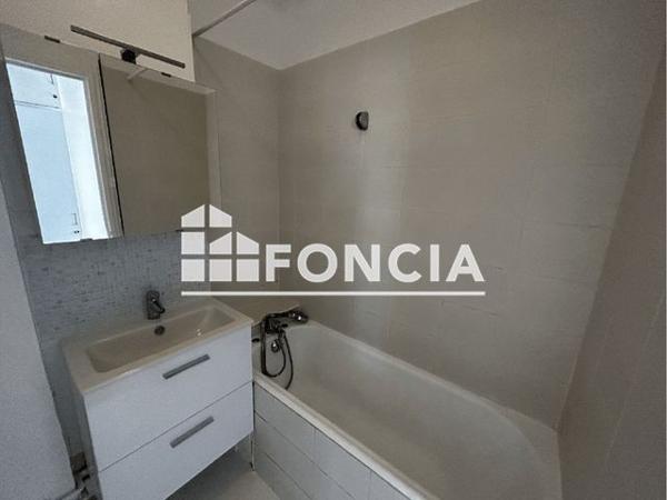 Location Appartement 3 pièces 53.22 m² - 7 AVENUE LAVOISIER Rueil Malmaison 92500