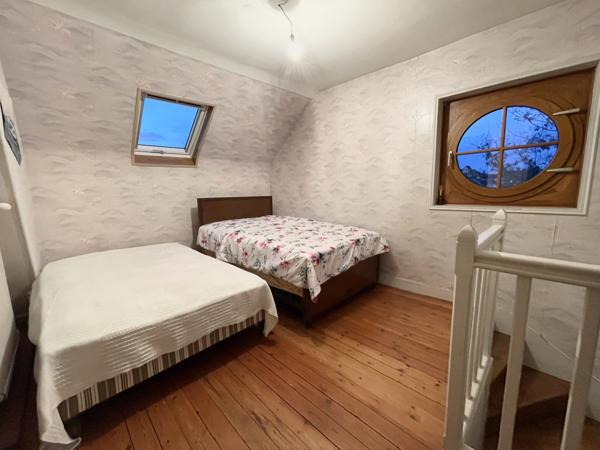 Milly-la-Forêt (91490) Propriété exceptionnelle comprenant deux maisons 240 m², dépendances ( + 140 m² )et 1 890 m² de terrain