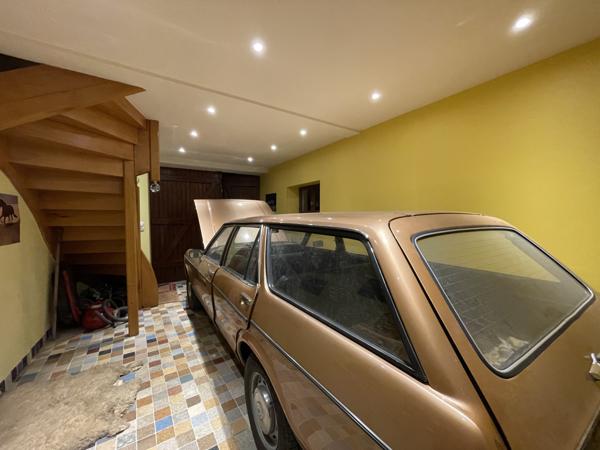 Milly-la-Forêt (91490) Propriété exceptionnelle comprenant deux maisons 240 m², dépendances ( + 140 m² )et 1 890 m² de terrain