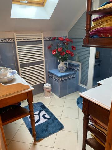 Milly-la-Forêt (91490) Propriété exceptionnelle comprenant deux maisons 240 m², dépendances ( + 140 m² )et 1 890 m² de terrain