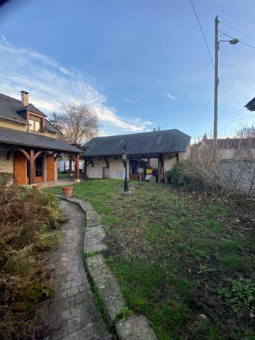 Milly-la-Forêt (91490) Propriété exceptionnelle comprenant deux maisons 240 m², dépendances ( + 140 m² )et 1 890 m² de terrain