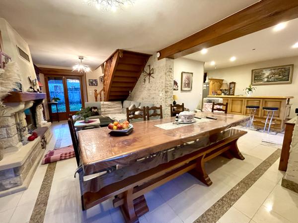 Milly-la-Forêt (91490) Propriété exceptionnelle comprenant deux maisons 240 m², dépendances ( + 140 m² )et 1 890 m² de terrain