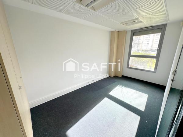 PLATEAU DE BUREAUX  PROCHE CENTRE FORTE VISIBILITÉ
